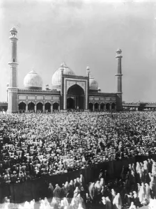 Ramadan Prints: Ramadan Crowd, Delhi