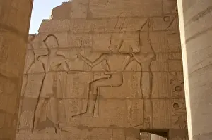 Ramesseum. Relief depicting the pharaoh making an offering t
