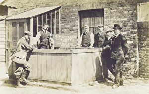 Baiting Collection: Rat Pit at The Swan Inn, Ash Ranges, Ash, Surrey