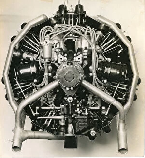 Radial Gallery: Rear view of a Pobjoy Niagra seven-cylinder radial engine