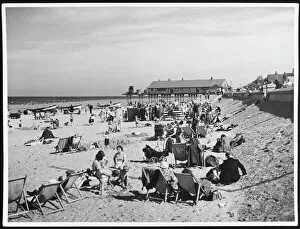 Sea Side Collection: Redcar Beach 1950S