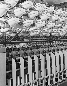 Precision Gallery: Reels of woollen thread - Patons & Baldwins
