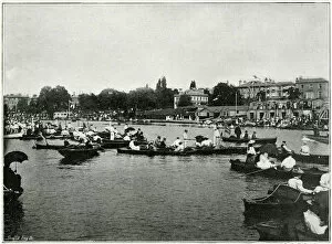 Images Dated 3rd November 2017: Regatta at Kingston-On-Thames, Junior Eights1896