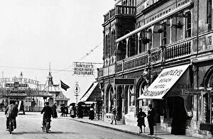 Regent Collection: Regent Street, Weston Super Mare early 1900's