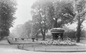 Relax Prints: Regents Park in London