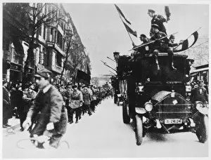 Nationalists Prints: Reichsbanner Marchers
