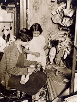 Hoping Gallery: REPAIRING DOLLS