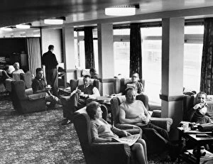 Images Dated 23rd February 2011: Residents in lounge, Convalescent Police Seaside Home, Hove