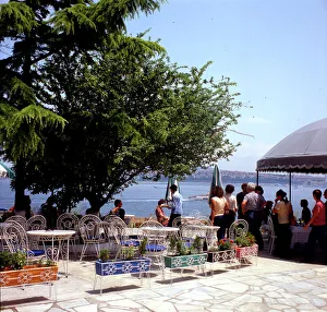 Topkapi Prints: Restaurant in the grounds of Topkapi Palace