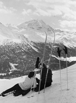 Images Dated 25th July 2011: Resting Skiers