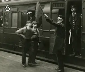 Resuming work after Great Railway Strike, Portsmouth