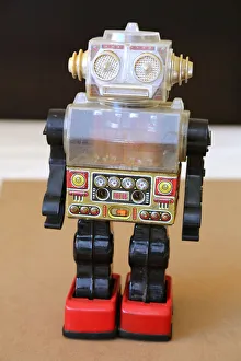 Plastic Collection: Retro Toy Walking Plastic Robot - Clear See-through Body