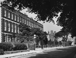 Mansions Prints: Richmond Green