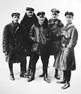 Colleagues Prints: Richthofen, Baron Manfred von (centre) & colleagues