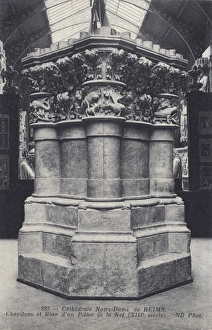 Images Dated 7th January 2011: Riems, France - Nave - Capitol and Base