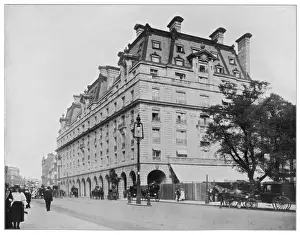 Ritz / Modern Building Rec