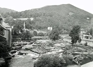 Images Dated 17th May 2021: The River Dee at Llangollen, Denbighshire, Wales