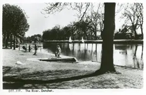 The River Thames at Datchet, Berkshire. Date: circa 1930s