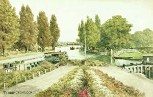 Teddington Collection: River Thames at Teddington Lock, Middlesex