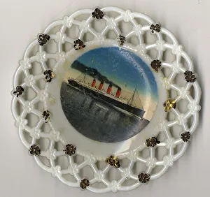 RMS Mauretania souvenir ribbon plate