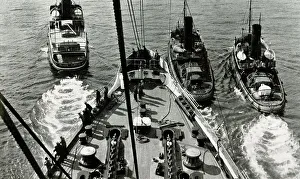 Anxious Prints: RMS Queen Mary guided by tugs on River Clyde