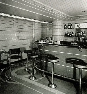 Cocktail Prints: RMS Queen Mary, Tourist Cocktail Bar on Main Deck