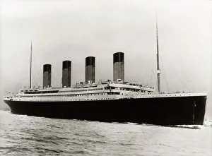 Sunk Gallery: RMS Titanic at sea