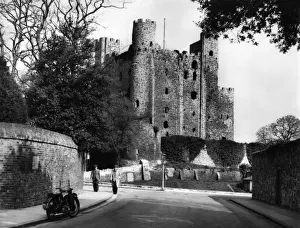 1127 Prints: Rochester Castle