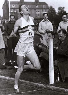 New Images from the Grenville Collins Collection Gallery: Roger Bannister - First sub-4 minute mile - Iffley Road