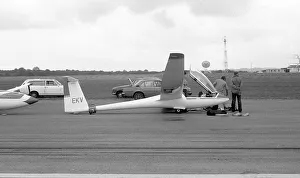 Opposite Prints: Rolladen-Schneider LS4 EKV