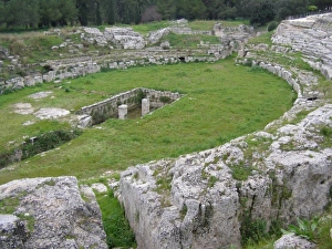 Images Dated 25th January 2007: Roman Amphitheatre, Syracuse, Sicily, Italy