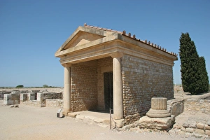 Ampurias Gallery: Roman city of Ampurias. Forum. Basilica