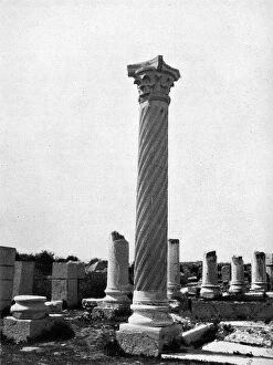 Images Dated 4th December 2017: Roman Ruins at Volubilis, Morocco - A Corinthian Column