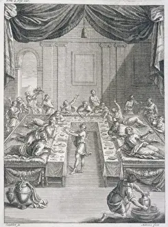 Runs Prints: Roman Triclinium in Use