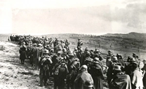 Images Dated 16th November 2011: Romanian column, Austro-Hungarian army, WW1