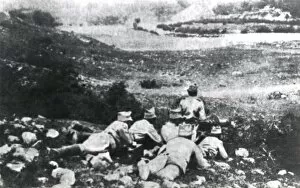 Images Dated 16th November 2011: Romanian troops on front line, WW1