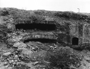 Images Dated 14th April 2011: Romano British Ovens