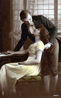 Images Dated 20th September 2017: Romantic Postcard