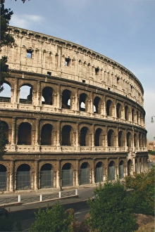 Images Dated 10th August 2005: Rome. The Colosseum. Italy