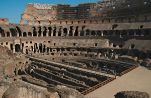 Images Dated 14th August 2005: Rome. The Colosseum. Italy