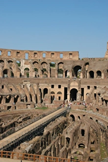 Images Dated 14th August 2005: Rome. The Colosseum. Italy