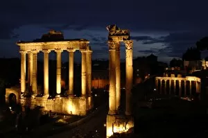 Images Dated 21st April 2009: Rome. Roman Forum. Night view of the Temple of Saturn and Te