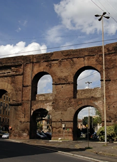 Images Dated 17th April 2009: Rome. Roman walls