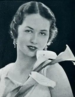 Pamela Prints: Rosalie Hearfield by Madame Yevonde