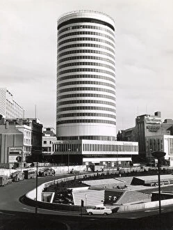 Modernism Collection: The Rotunda and St. Martin's Circus, Birmingham, England. Date: May 1966