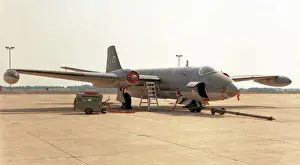 1976 Prints: Royal Air Force - English Electric (BAC) Canberra PR. 7
