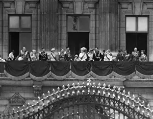 Celebrating Prints: Royal family Silver Jubilee - Buckingham Palace balcony
