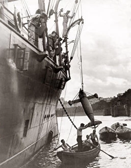 Royal Navy drill HMS President, River Thames 1933 / 4