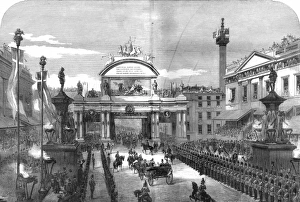 Images Dated 24th January 2011: Royal wedding 1863 - procession at London Bridge