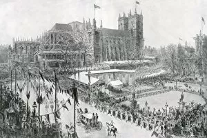 Royal Wedding Prince George Collection: Royal Wedding 1934 - the scene in Parliament Square